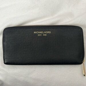 Michael Kors wallet- black color
